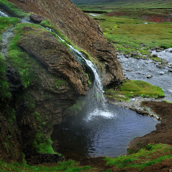 338-G91_7877_Teplé jezírko Laugarvellir.jpg
